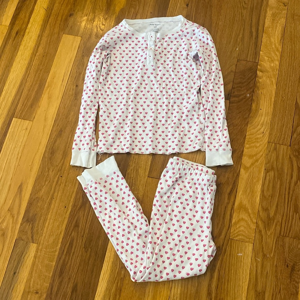 Roller Rabbit Girls White Pajama Set With Pink Hearts smaller Size 10.